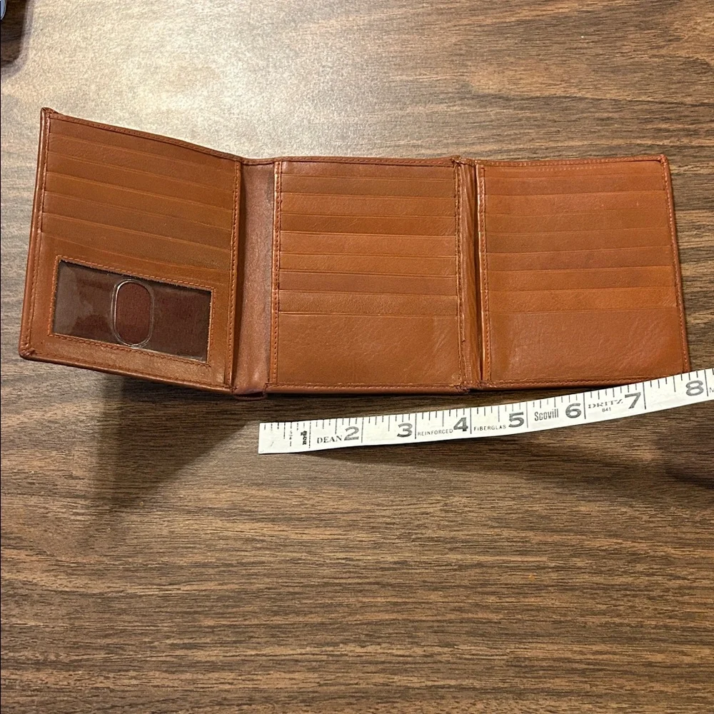 Men's Brown Leather Bifold Wallet - Classic Style